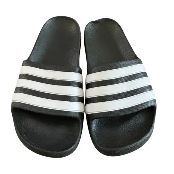 Adidas Kids’ Adilette Comfort Slides Sandals Black White Black Size 2 - Picture 2 of 6